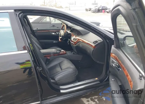 2009 Mercedes-Benz S 550 4Matic from USA, damaged, VIN WDDNG86X49A256966